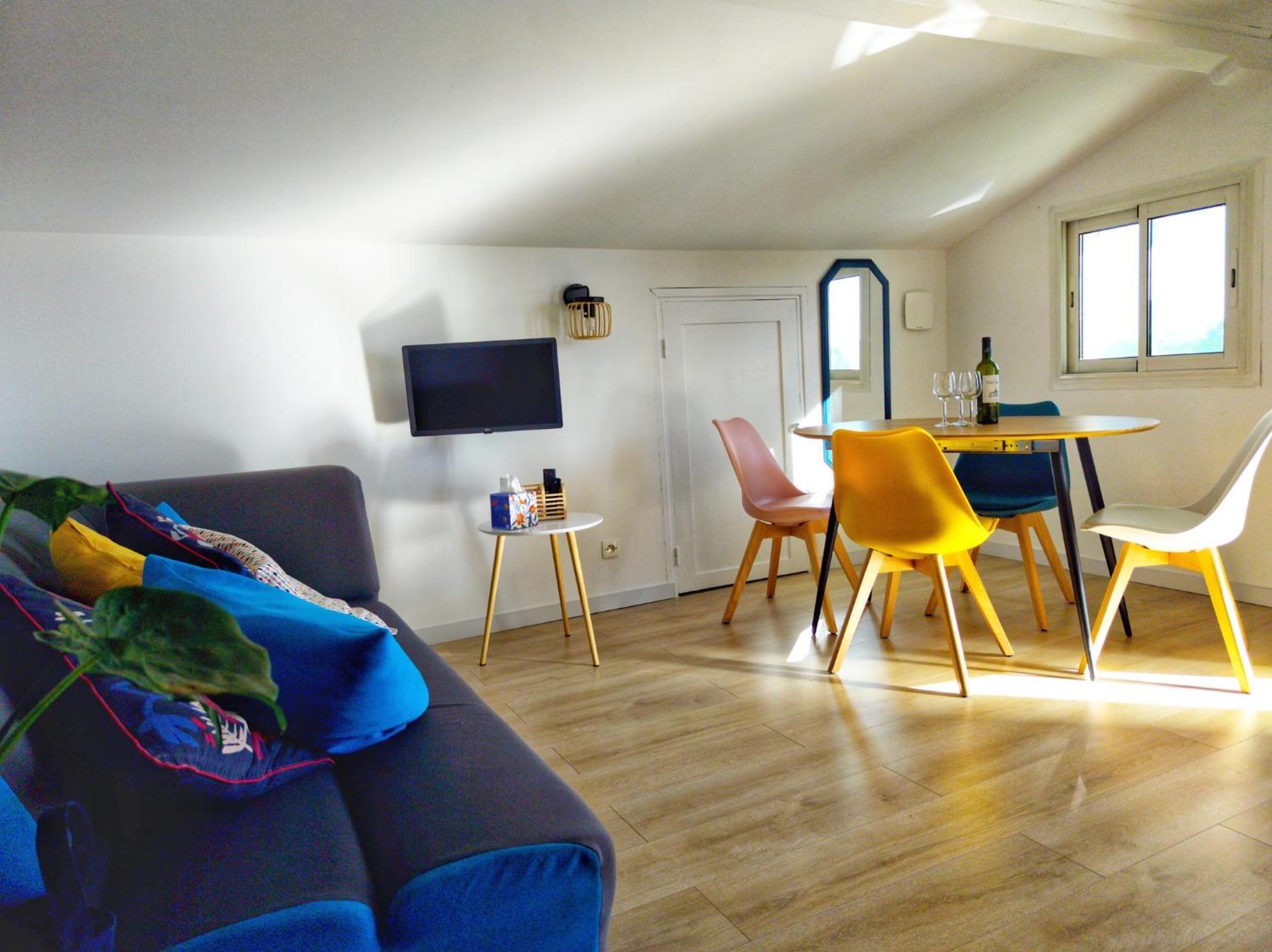 Maison Des Chenes 64 - Independant Apartment With Terrasse บูโก ภายนอก รูปภาพ